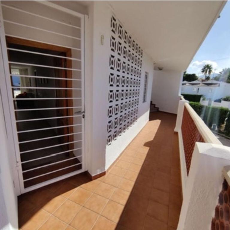 Apto. en Urbanización Albatros con salida a playa - Bungalow con vistas al jardín - 20