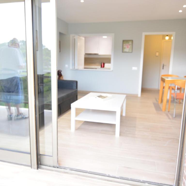 Saval Cala Font - Apartamento con terraza - 8