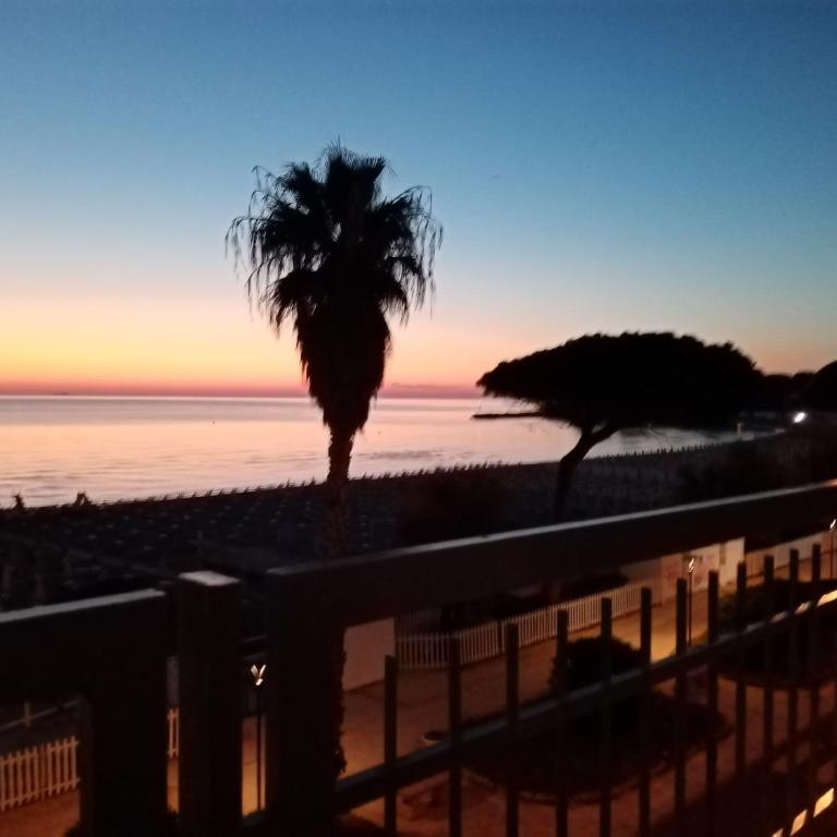 Rocca Mondello Rooms, Beach and Sea - Triple Room with Sea View - 10