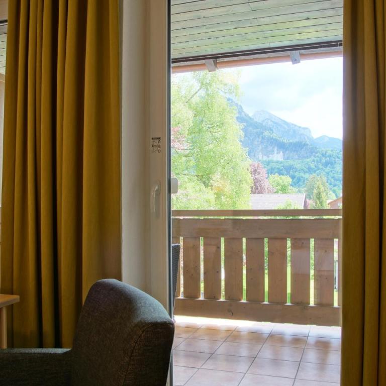 Hotel Waldmann - Doppelzimmer mit Balkon - 3