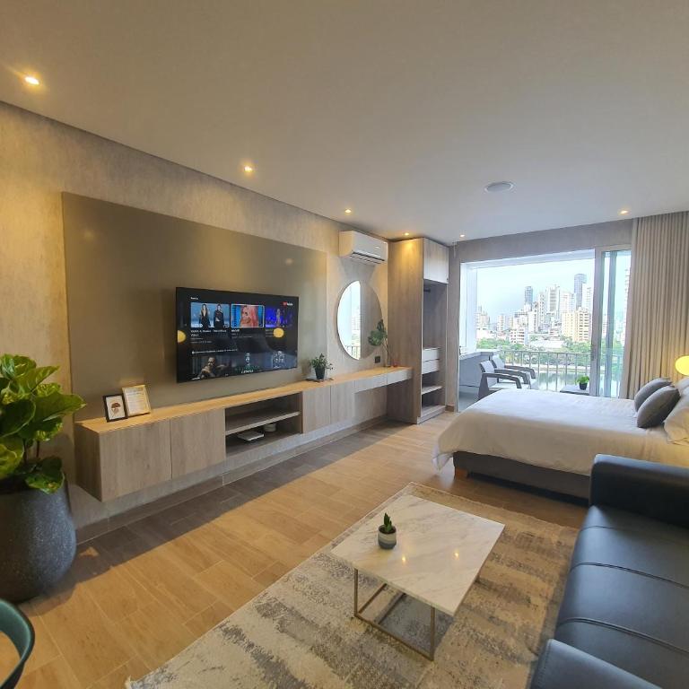 Moderna suite con balcón y vista al lago y al mar - One-Bedroom Apartment - 2