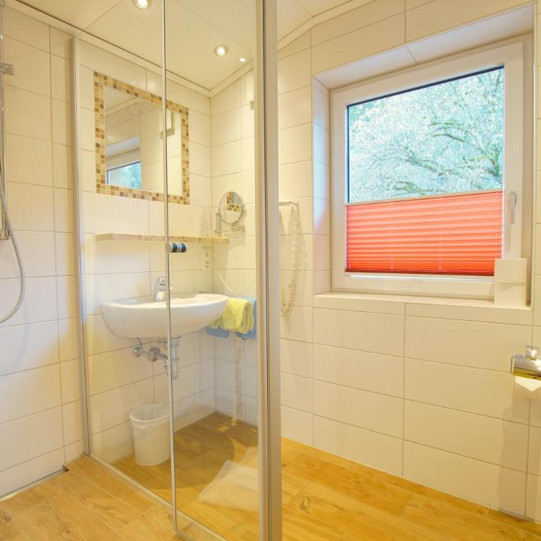 Hotel Waldmann - Vierbettzimmer - 2