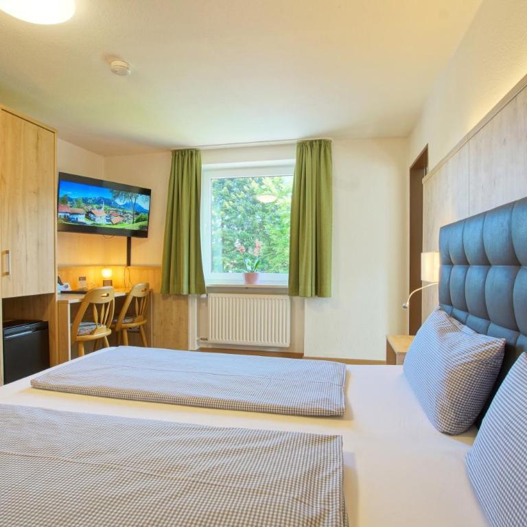 Hotel Waldmann - Großes Doppelzimmer - 1