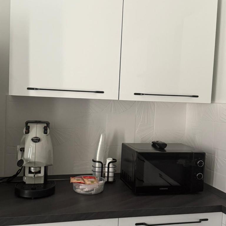 Naomi Luxury Home 2 - One-Bedroom Apartment - 4