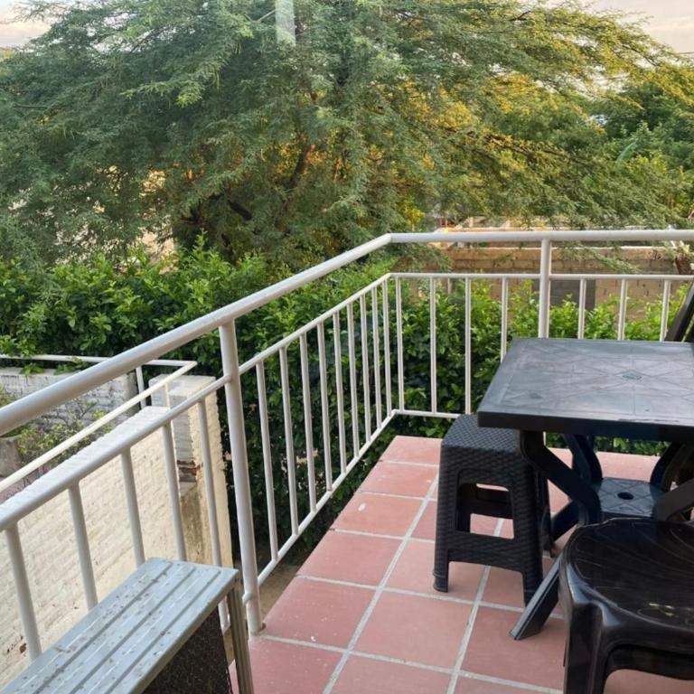 Apartamento en conjunto cerrado cerca bello horizonte - Apartamento - 3