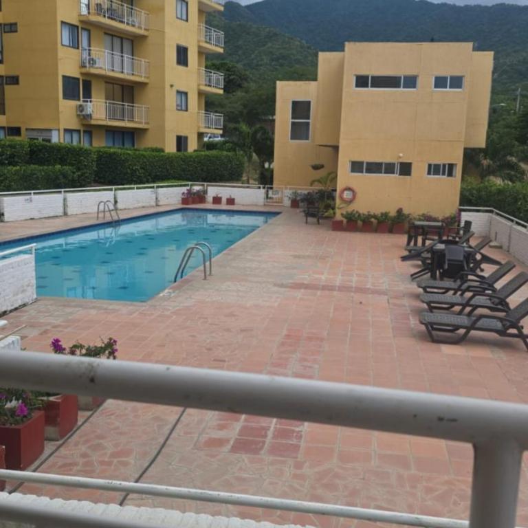 Apartamento en conjunto cerrado cerca bello horizonte - Apartamento - 7