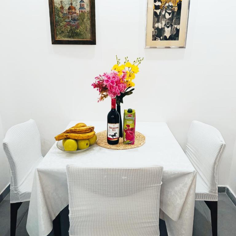 Urban Garden Apartments - Sunflower - One-Bedroom Apartment - 7
