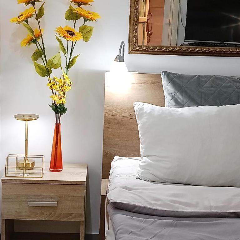 Urban Garden Apartments - Sunflower - One-Bedroom Apartment - 2