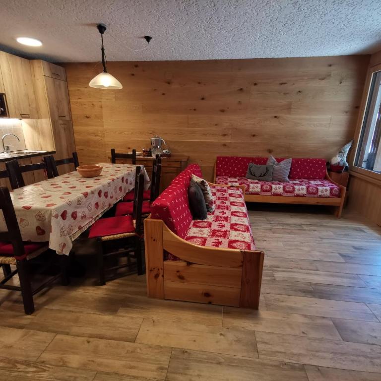 Casa Cinque Funghi a Folgarida - Two-Bedroom Apartment - 1