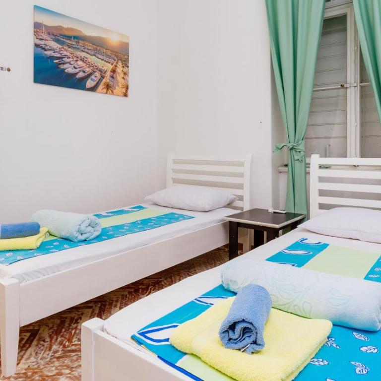 Riva Guesthouse - Dvokrevetna Soba sa Zasebnim Krevetom i Sopstvenim Kupatilom - 5