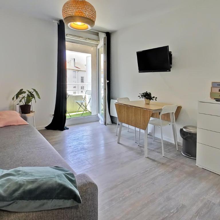 Petit cocon à Charpennes - One-Bedroom Apartment - 1