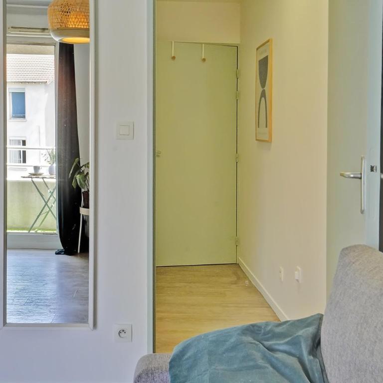 Petit cocon à Charpennes - One-Bedroom Apartment - 13