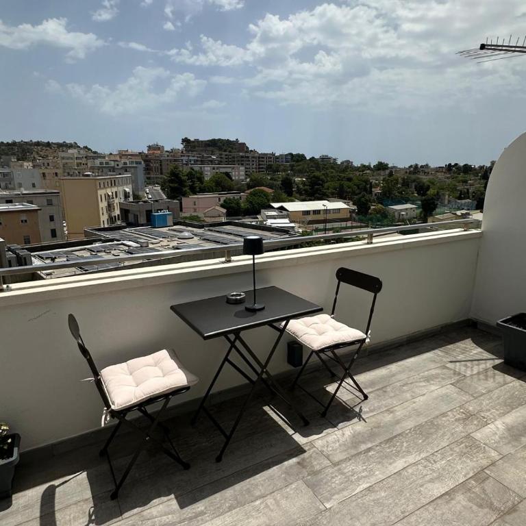 18 Dante Luxury Suites - Camera Queen con Vasca Idromassaggio - 40