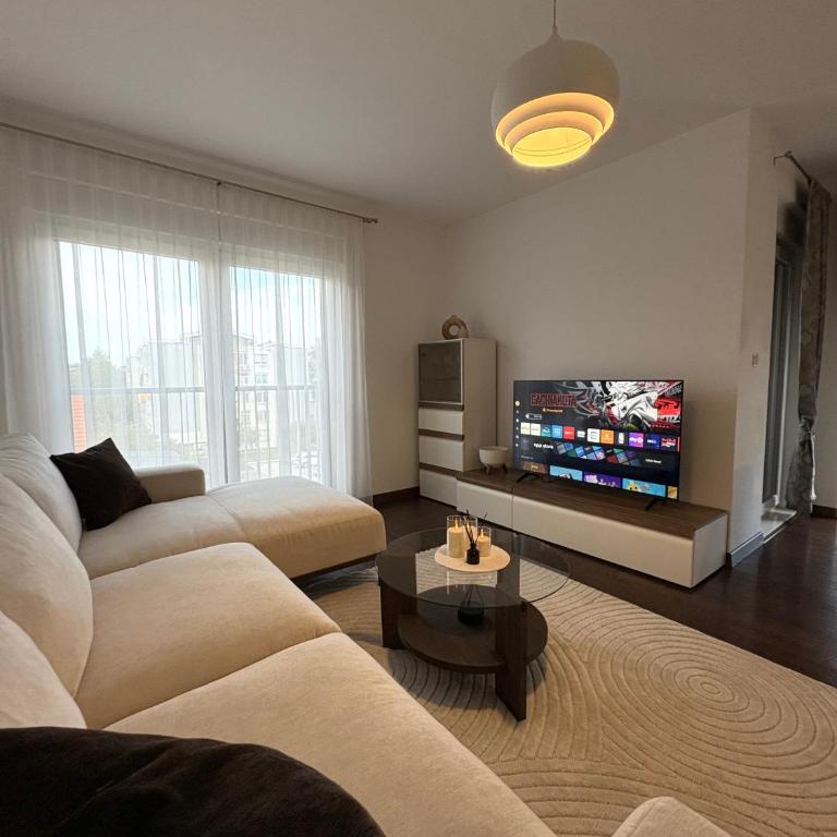 Apartment Alma - Two-Bedroom Apartment - 8