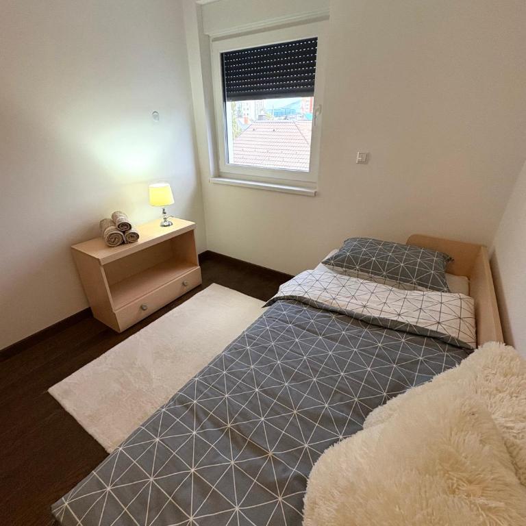 Apartment Alma - Two-Bedroom Apartment - 21