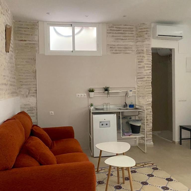 Cervantes Suites OnlyMalaga - Habitación Doble con baño privado - 8