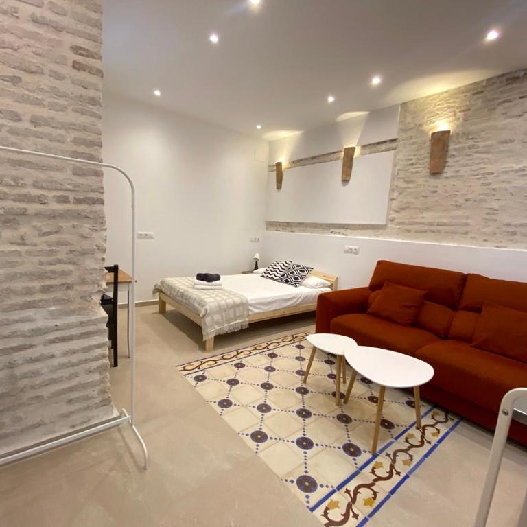 Cervantes Suites OnlyMalaga - Habitación Doble con baño privado - 14