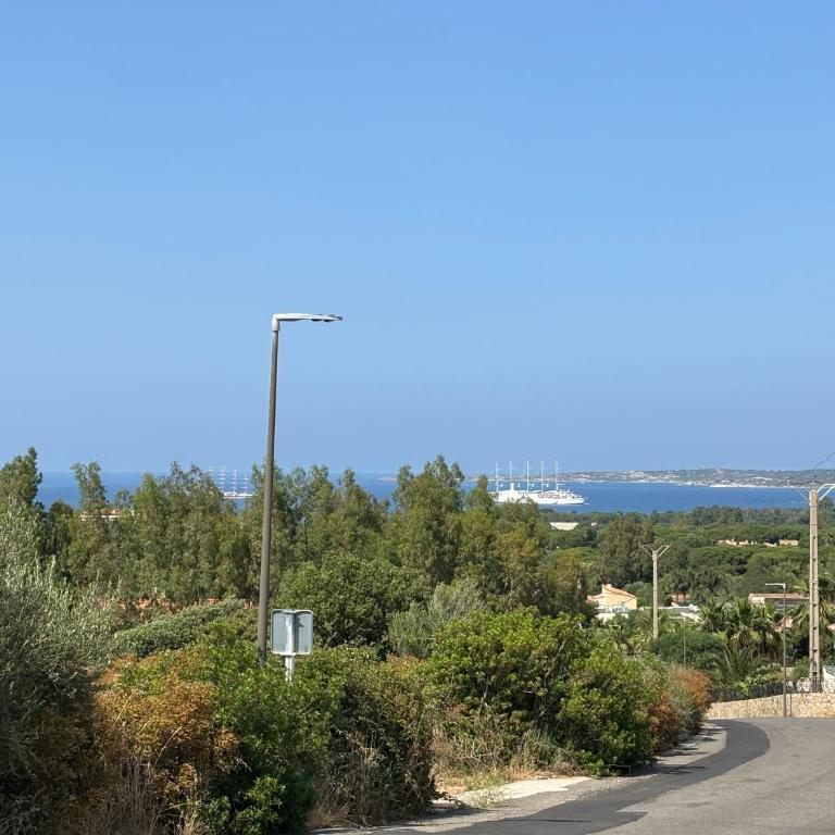 Corse, Calvi T3 lumineux avec piscine, entre mer et montagne - Appartement 2 Chambres - 20