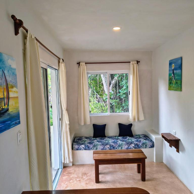 Hotel & Suites Oasis Bacalar - Suite Junior con balcón - 5
