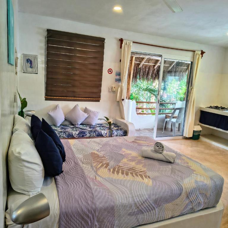 Hotel & Suites Oasis Bacalar - Suite Junior con balcón - 5