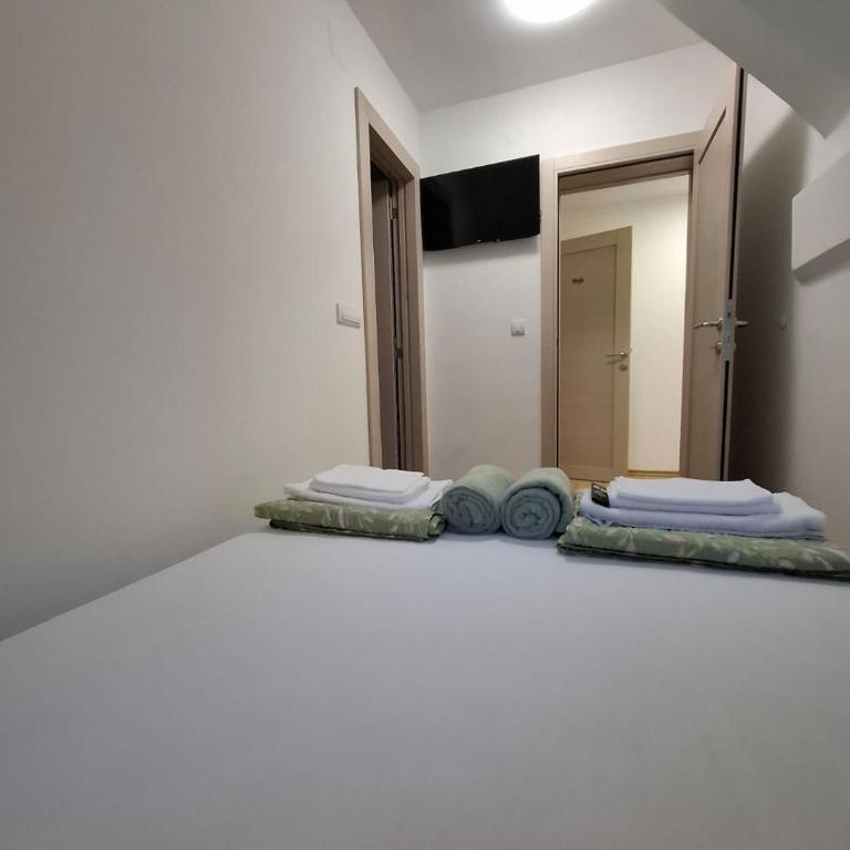 Vanja's Apartman - One-Bedroom Apartment - 3