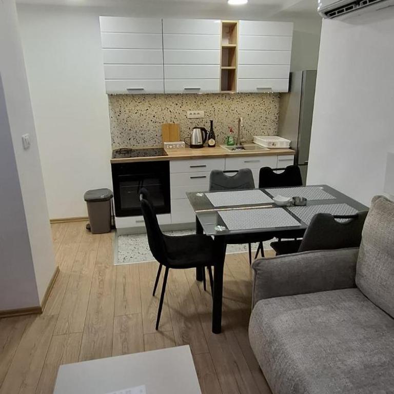 Vanja's Apartman - One-Bedroom Apartment - 10