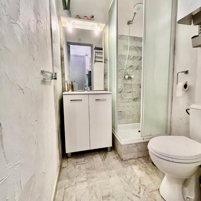Studio Oiseau Bleu Plage Môle Port & Centre Cap d Agde - Appartement-Studio avec 1 Lit Double - 8