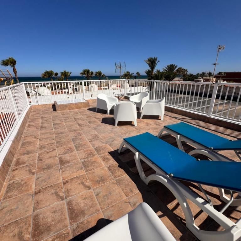 Casa de playa mediterránea, a metros de la playa - Casa Vacacional de 3 dormitorios - 12