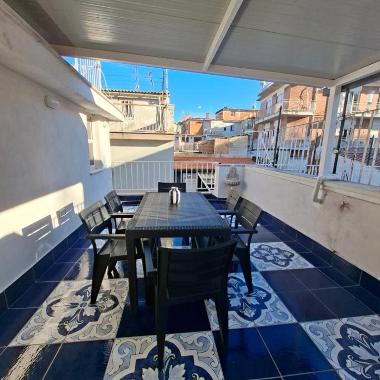 Bella Blu - Appartamento con 2 Camere da Letto - 11