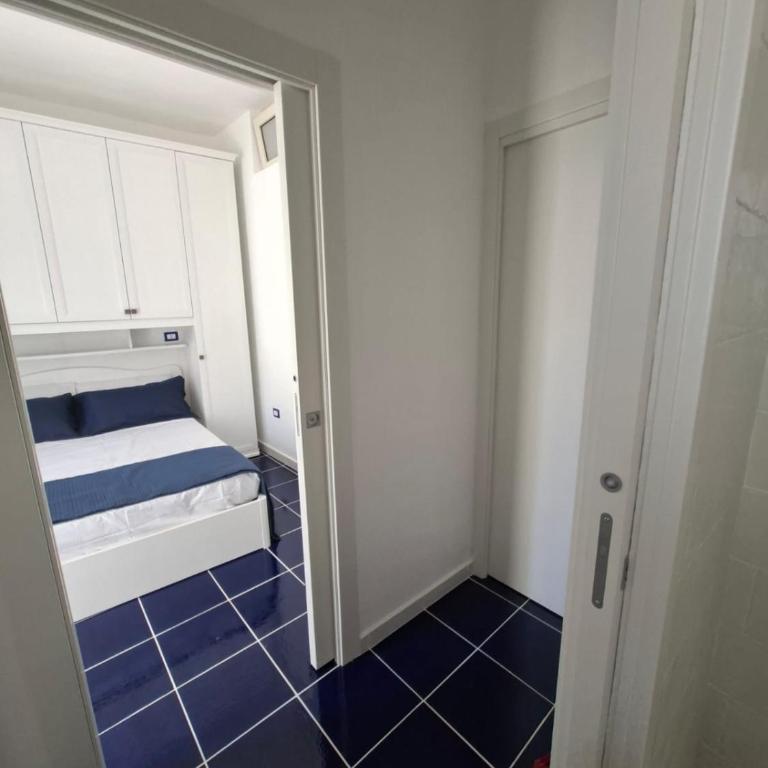 Bella Blu - Appartamento con 2 Camere da Letto - 14