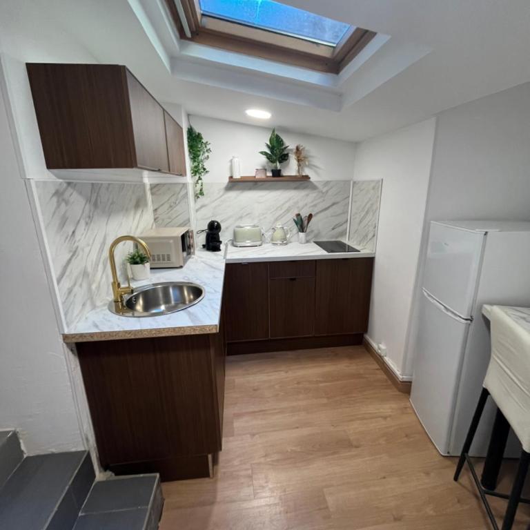 Studio cosy proche vieille ville - Appartamento con 1 Camera da Letto - 14