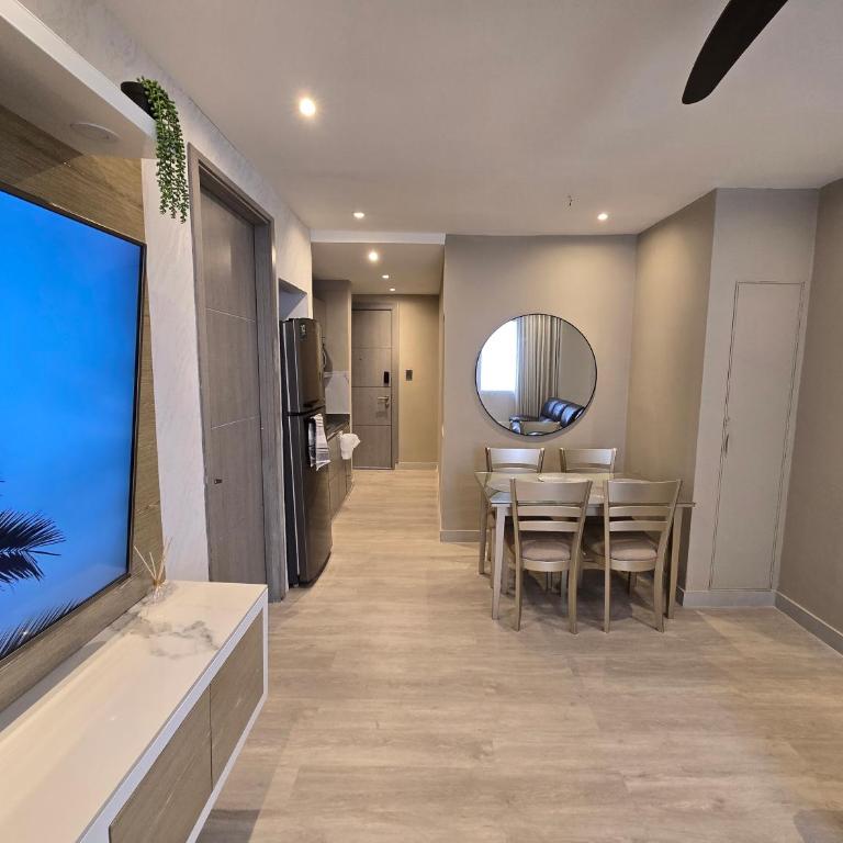 Moderno apartamento vista al mar y al lago piso 10 - Two-Bedroom Apartment - 8