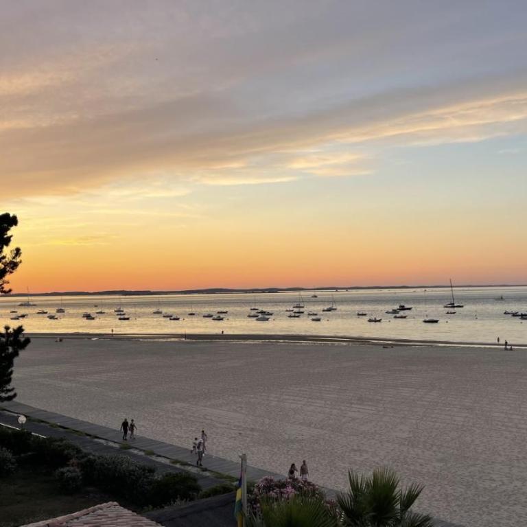 Première ligne - Vue mer exceptionnelle - Accès direct plage - Grand balcon - Parking privatif clos - Tout à pieds - Appartamento con 1 Camera da Letto e Vista Oceano - 28