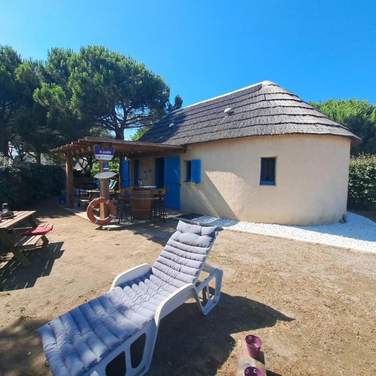 libre du 21 juin au 4 juillet venez prendre la fraîcheur en bord de lac et plage de Barcarès à 800m cabane rénovée 8 couchages possibles - Haus mit 3 Schlafzimmern - 8