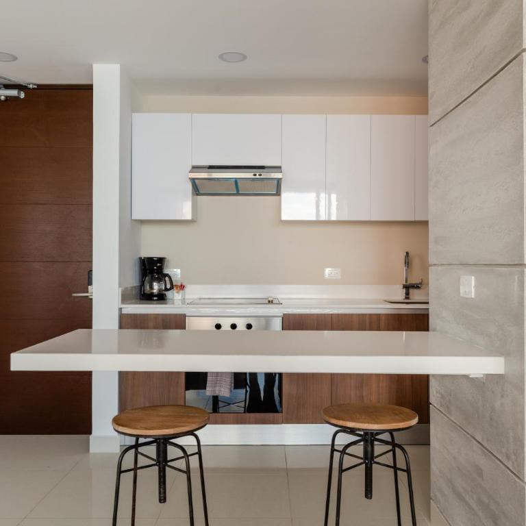 Spectacular View 2BR apartment - Rooftop Pool - Two-Bedroom Apartment with View - 11