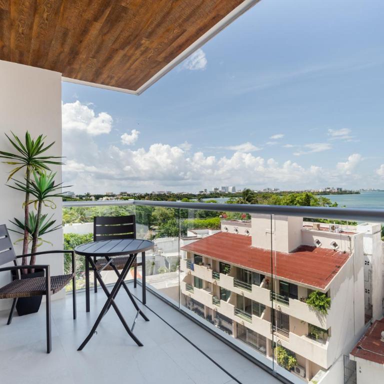 Spectacular View 2BR apartment - Rooftop Pool - Two-Bedroom Apartment with View - 12