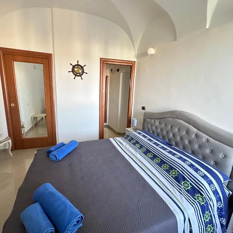 The Best, Sea, Old town, and sunrise view Apartment with balcony - Two-Bedroom Apartment - 14
