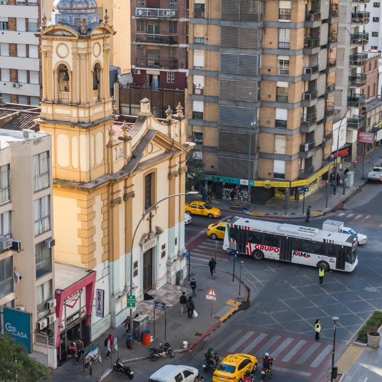 Cómodo Departamento en Pleno Centro - Two-Bedroom Apartment - 26