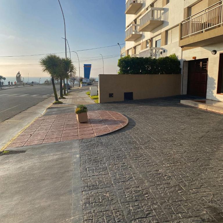 EDIFICIO FRENTE AL MAR! FG departamentos, Av Patricio Peralta Ramos 4283 piso 2 i - One-Bedroom Apartment - 12