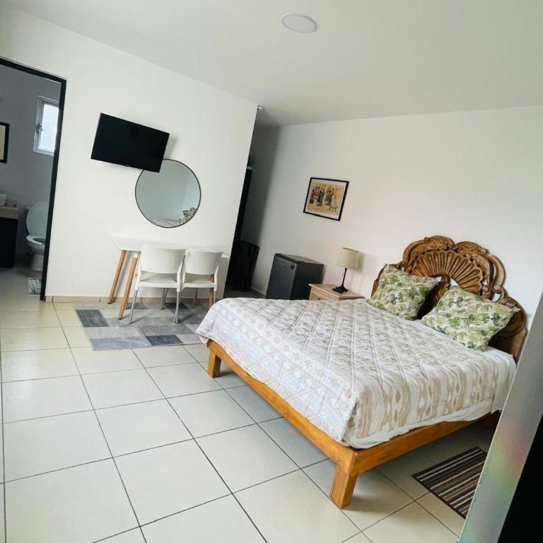 Hotel La Lejona - Estudio Estándar - 13