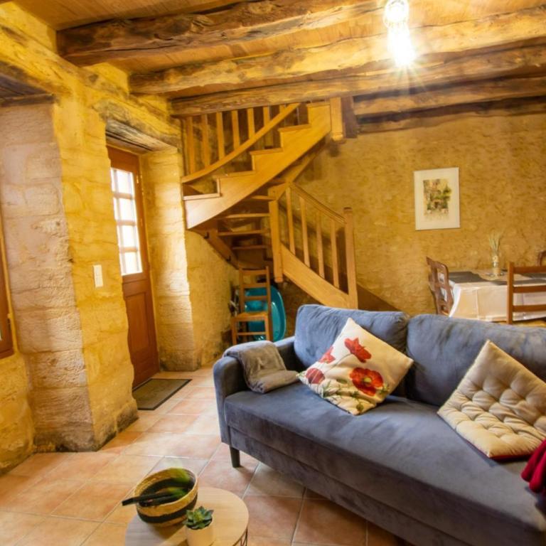 Le Four à pain de Sarlat: Maison isolée proche de sites historiques - FR-1-616-340 - Maison de Vacances - 6