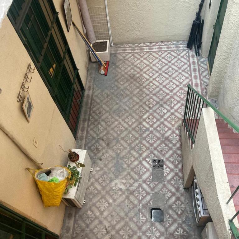 150 m2 Caballito verdadero centro de Buenos Aires Terraza propia Lleno de espacios verdes Living comedor enorme - Apartamento de 1 dormitorio - 6