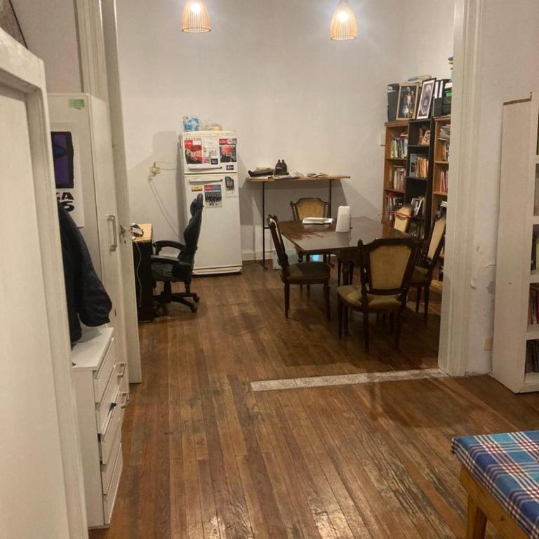 150 m2 Caballito verdadero centro de Buenos Aires Terraza propia Lleno de espacios verdes Living comedor enorme - Apartamento de 1 dormitorio - 1