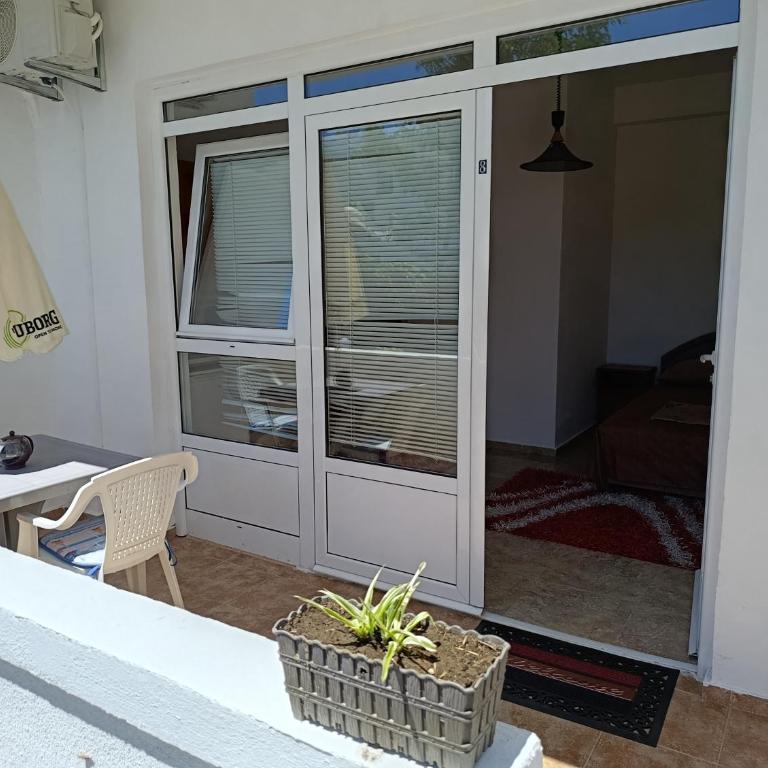 Villa Serenita - Dvokrevetna Soba sa Bračnim Krevetom i Balkonom - 6