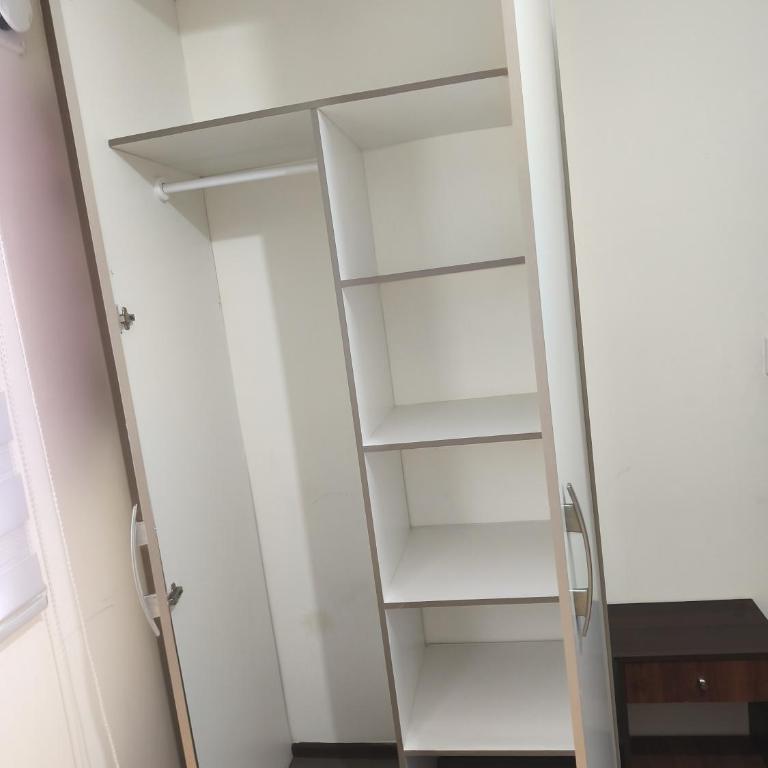 Casa con estacionamiento linares - Three-Bedroom House - 24