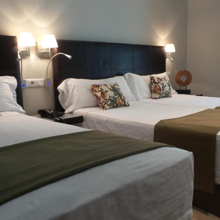 Hotel Moderno Puerta del Sol - Habitación Triple - 1