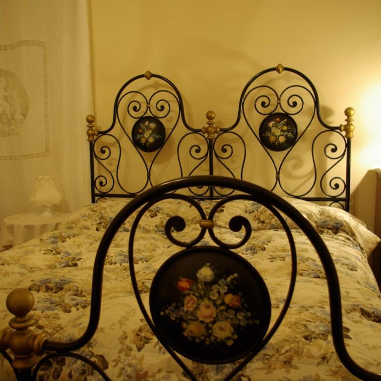 Aci e Galatea - Camera Matrimoniale/Doppia con Letti Singoli con Bagno Privato - 3