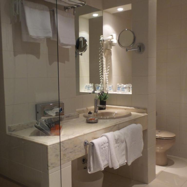 Hotel Moderno Puerta del Sol - Habitación Doble con terraza - 1 o 2 camas - 4