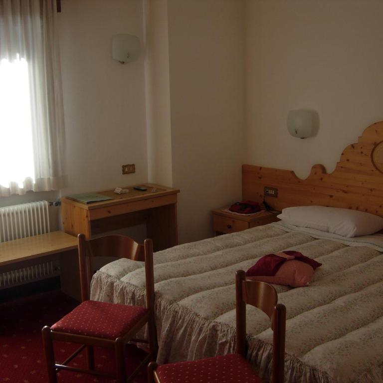 Hotel Albe - Camera Matrimoniale/Doppia con Letti Singoli - 1