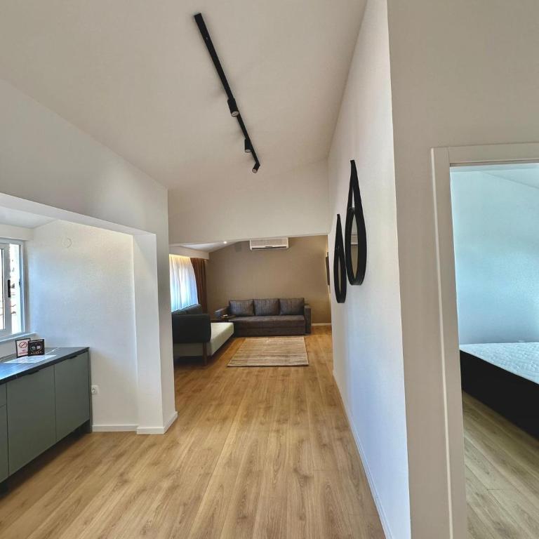 Hotel Sinan Han - Two-Bedroom Deluxe Apartment - 3
